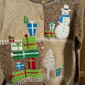 Kim Rogers brown/khaki Christmas sweater, size Large, smoke free home